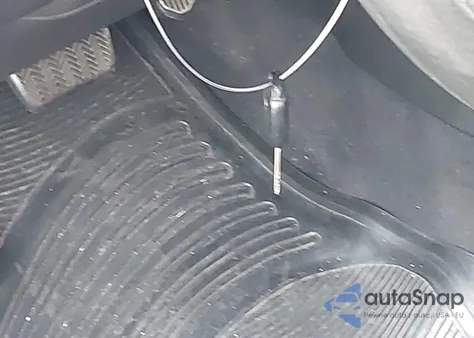 2019 Toyota Corolla Le from USA, damaged, VIN 5YFBURHE1KP945159